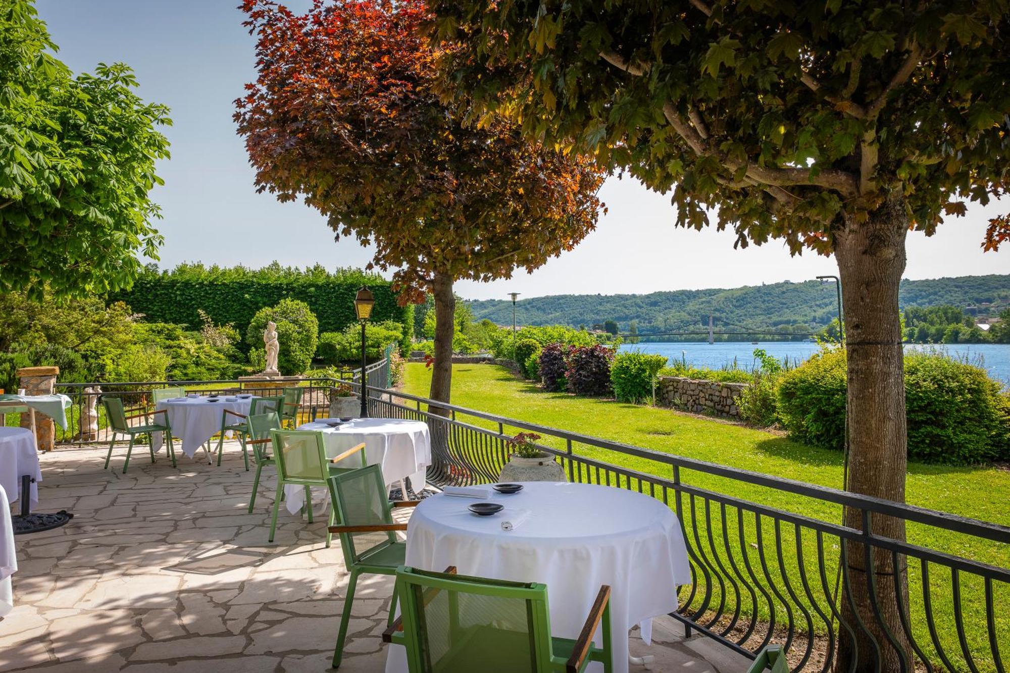 Hotel Beau Rivage Condrieu 꽁드리유 외부 사진